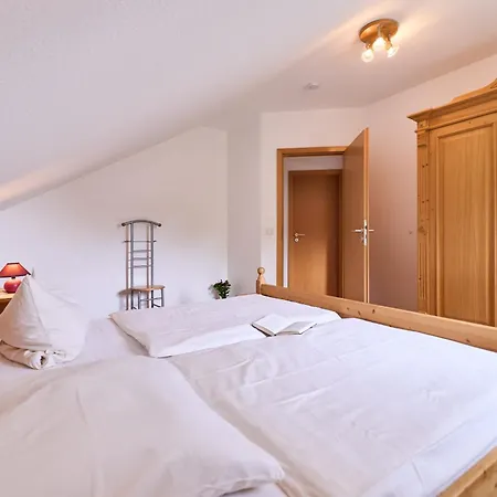 Apartment 57 7, Lindenweg 1 G *