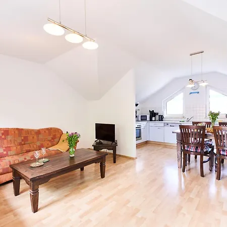 57 7, Lindenweg 1 G Appartement *