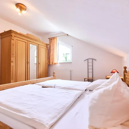 57 7, Lindenweg 1 G Karlshagen