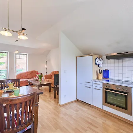 57 7, Lindenweg 1 G * Karlshagen