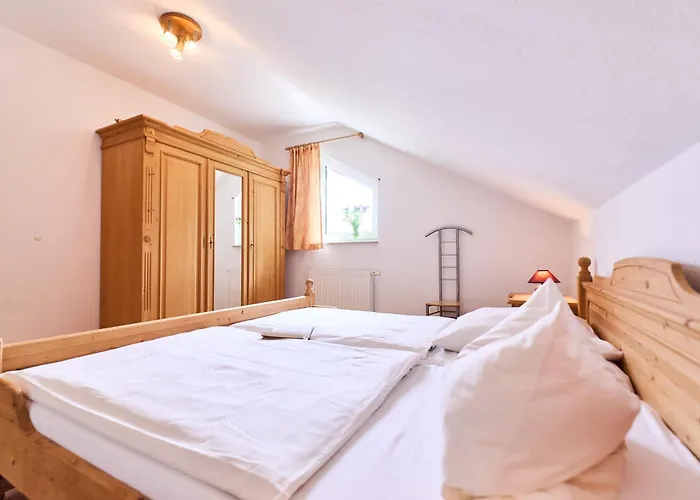 57 7, Lindenweg 1 G Karlshagen