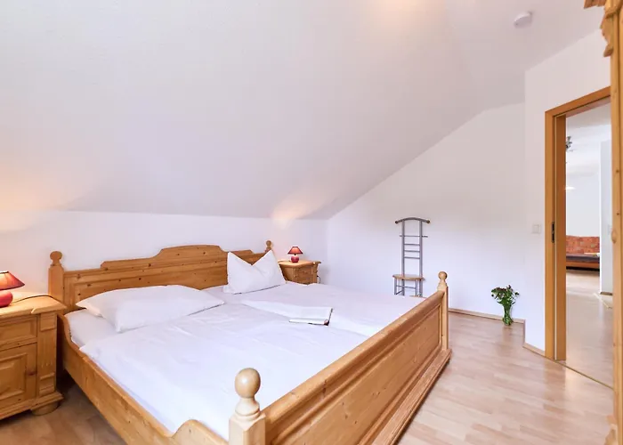 57 7, Lindenweg 1 G *